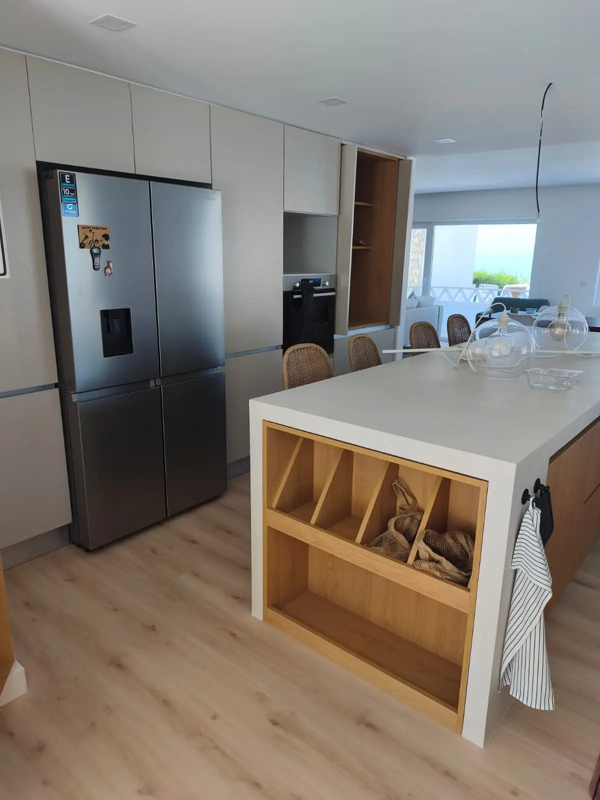 Cozinha por medida com ilha