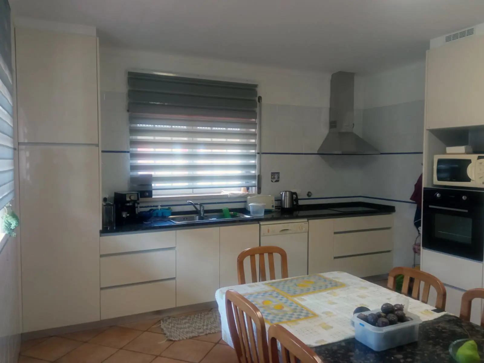 Móveis de cozinha bege